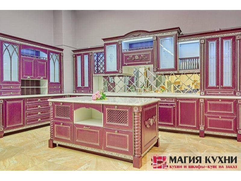 красная стильная кухня luxury в Смоленске